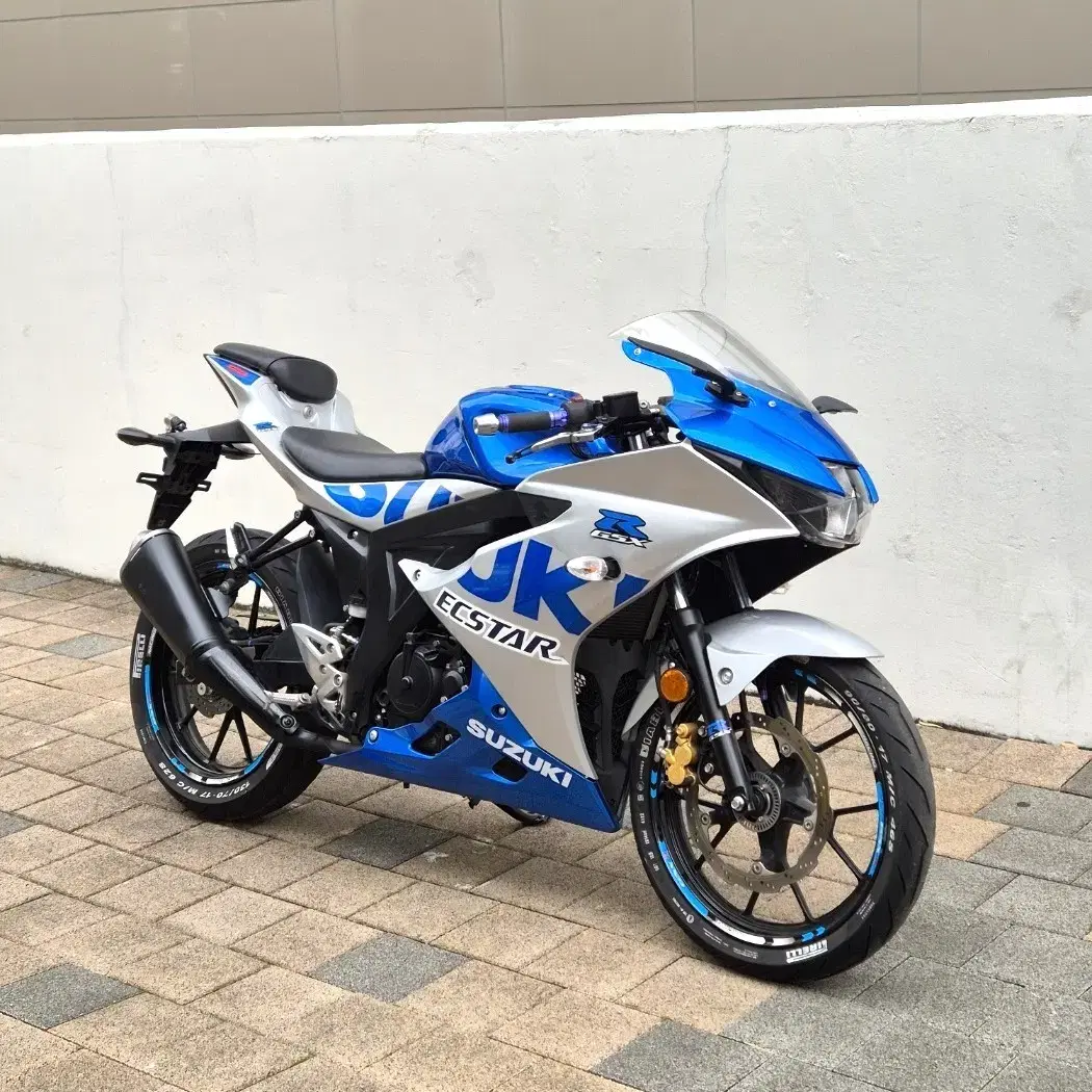 2021년식 스즈끼 gsx r125 스페셜컬러 판매합니다.