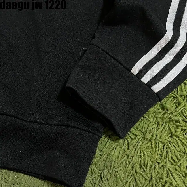 105 ADIDAS ZIPUP 아디다스 집업