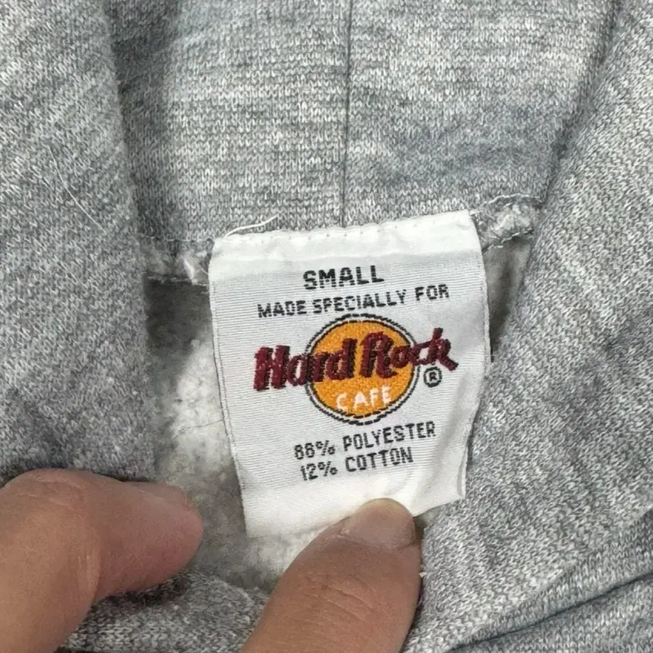 00s hard rock cafe hoodie