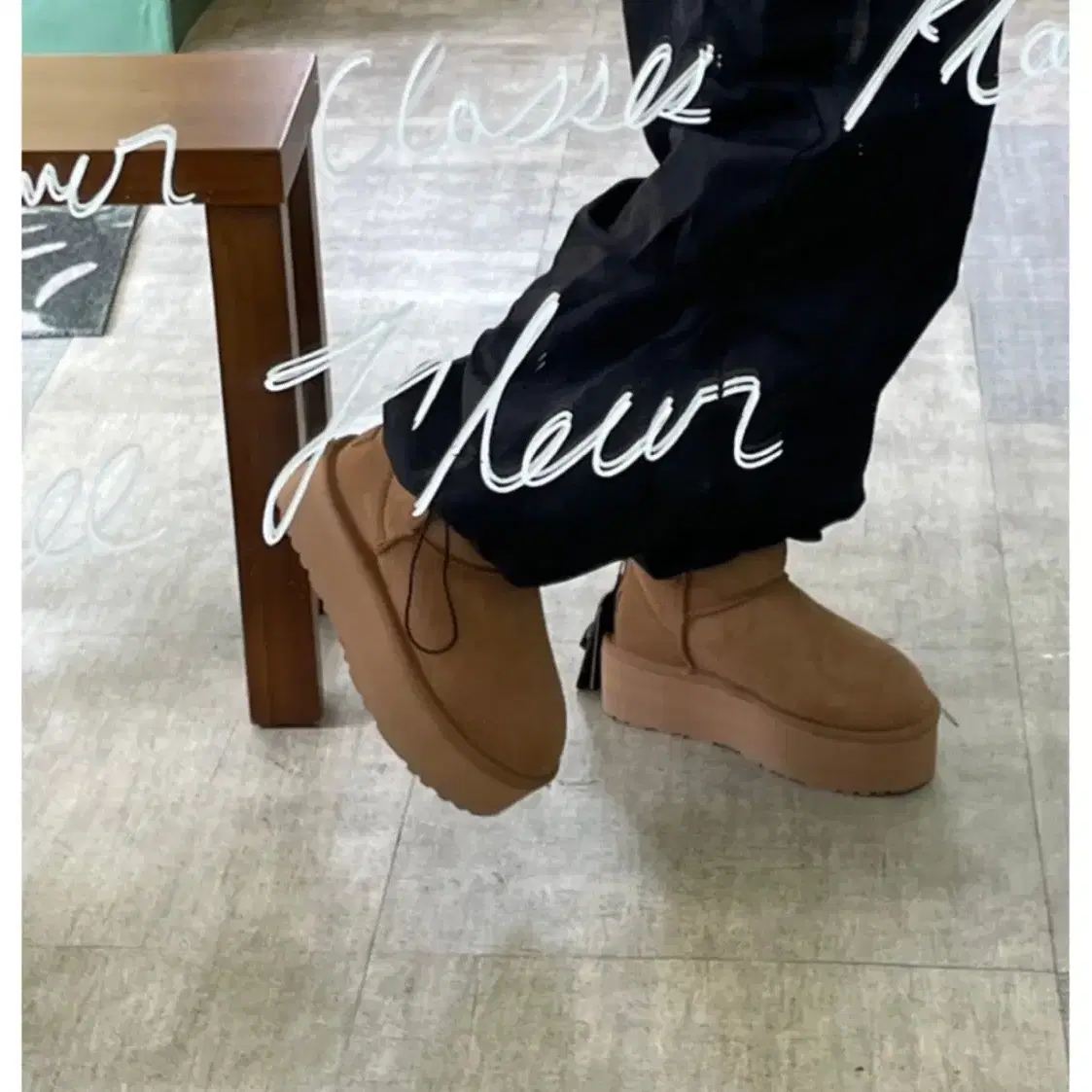 UGG 어그 울트라 미니 5cm 플랫폼 체스넛 230