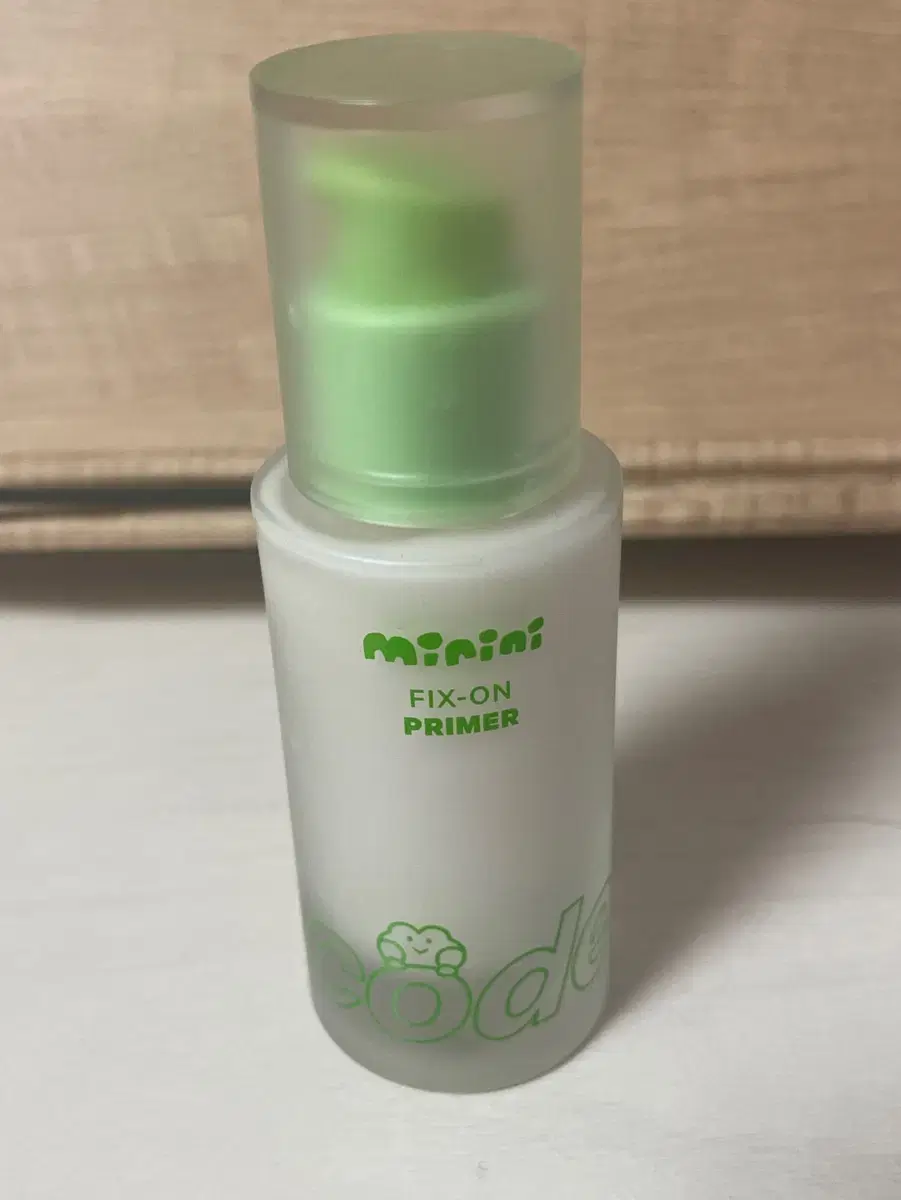 Minnie Collaboration Codoglo Color Fix-On Primer