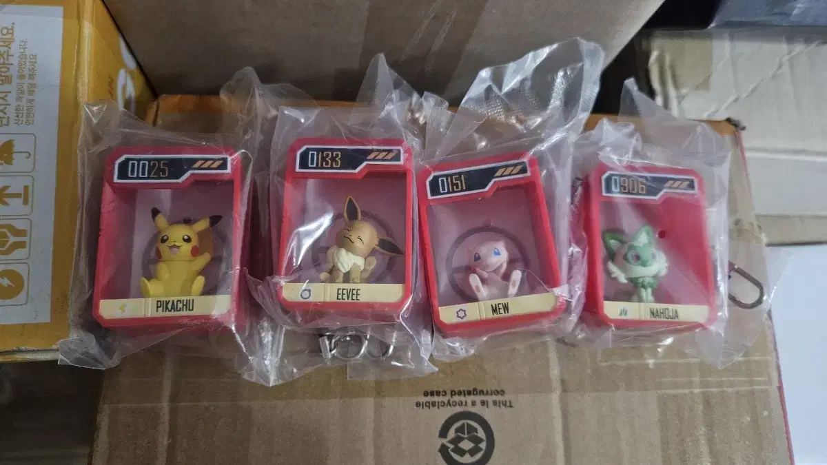 롯데리아 포켓몬 피규어 키링 네 종류 Pokemon Keyrings