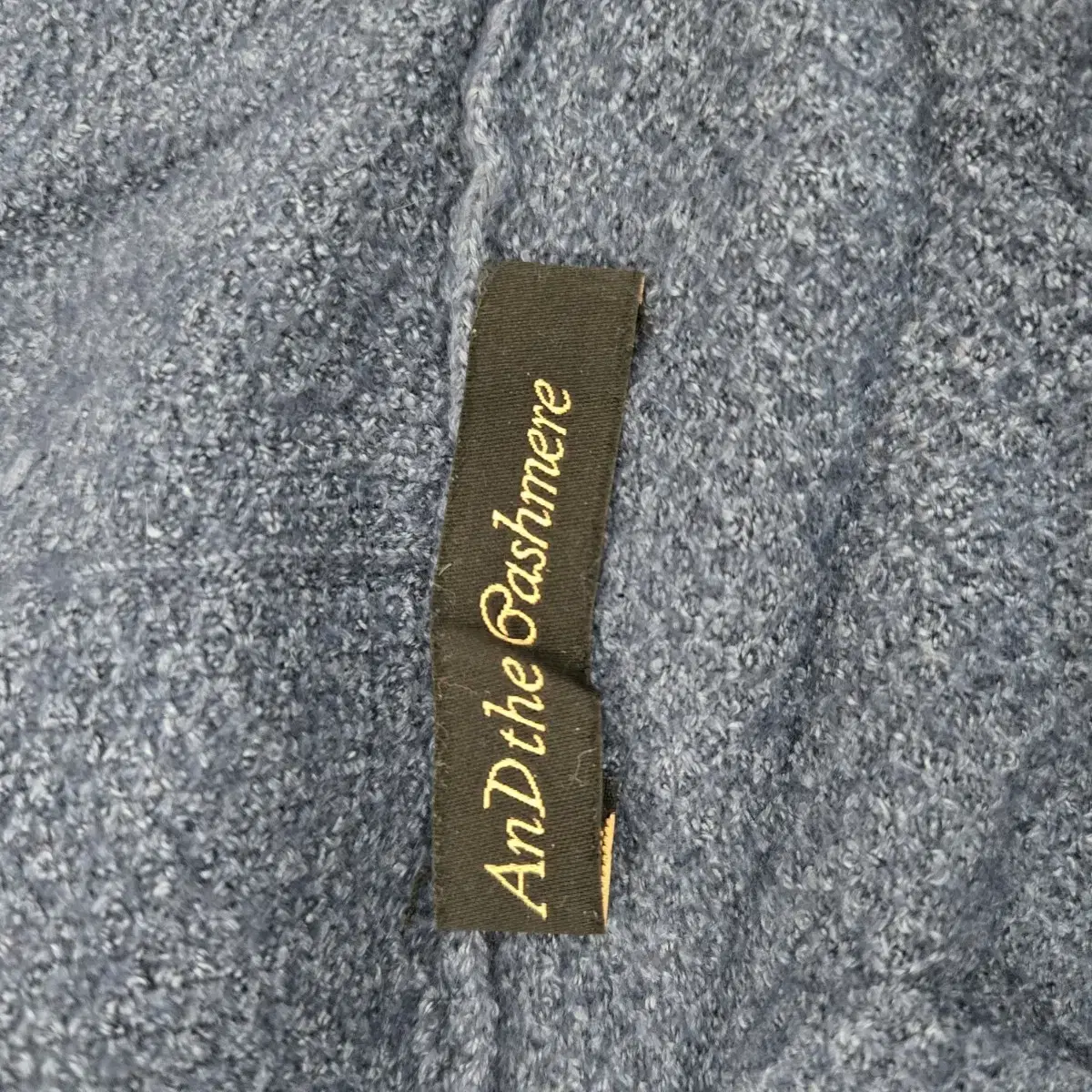 AND THE CASHMERE 가디건