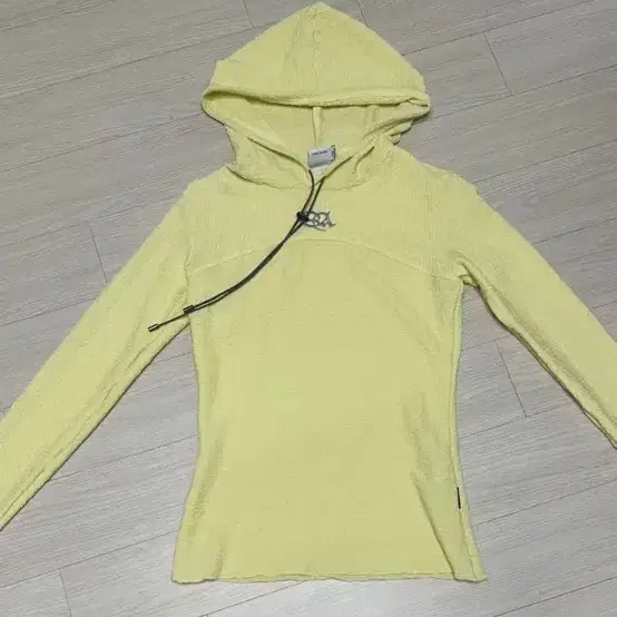 스콜프터 스트링후디 E-string Crinkle Hoodie Lemon