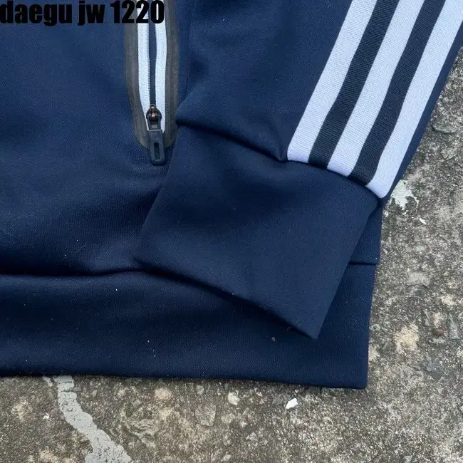 100 ADIDAS ZIPUP 아디다스 집업