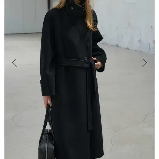 LAMEREI :High Neck Long Hand coat