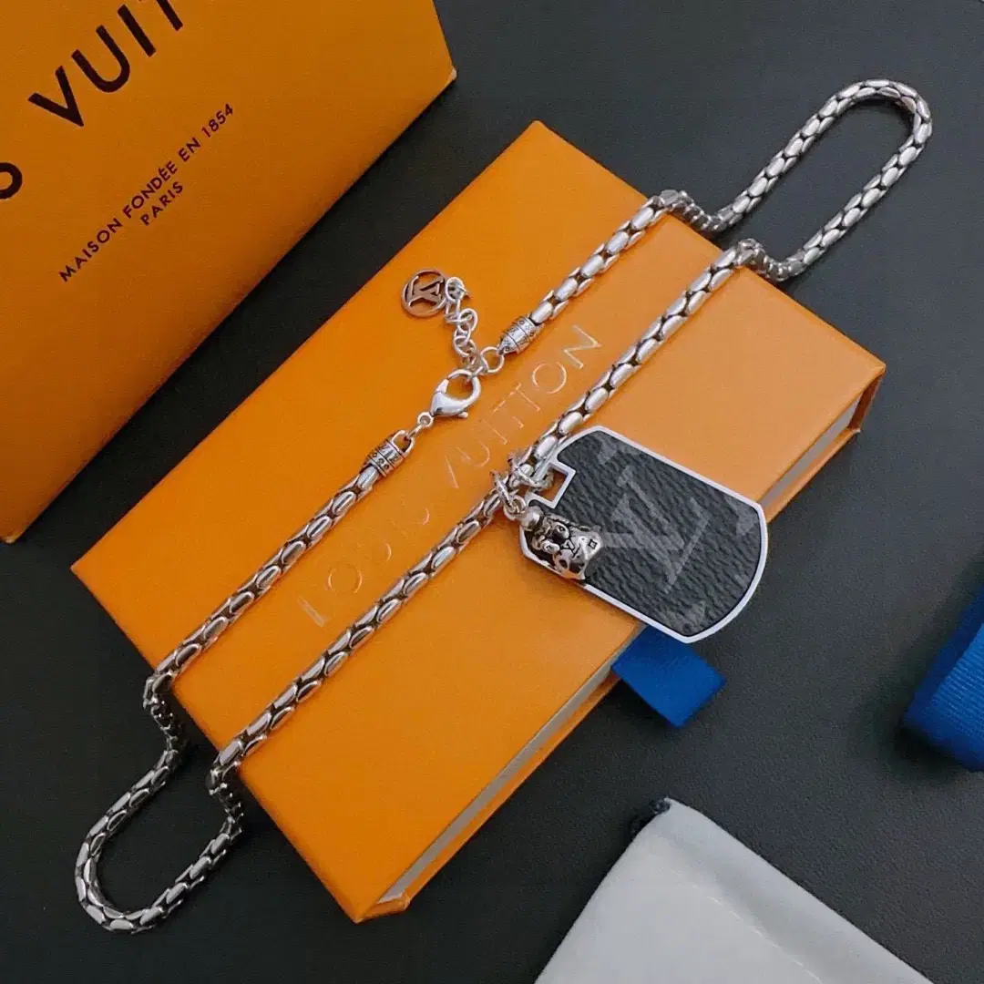 루이비통 Louis Vuitton 목걸이