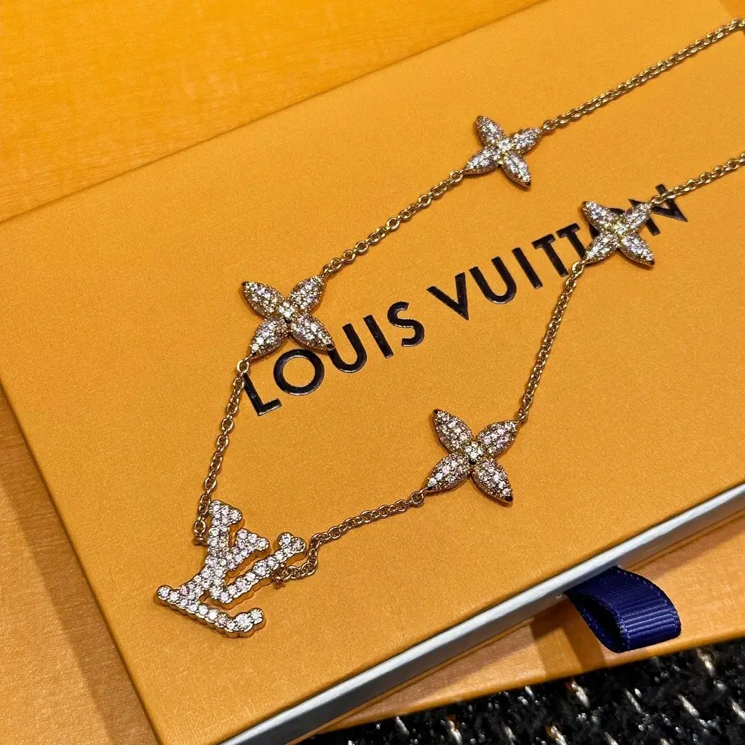 루이비통 Louis Vuitton 목걸이