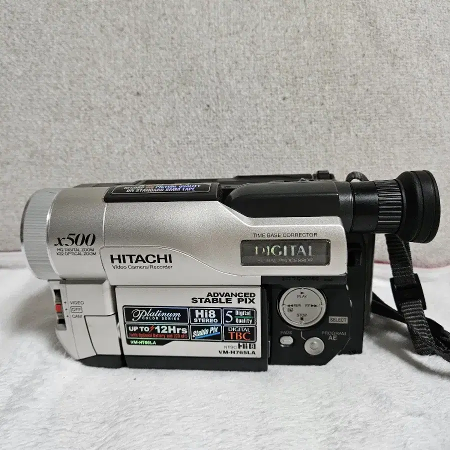 HITACHI 비디오캠코더 VM-H765LA