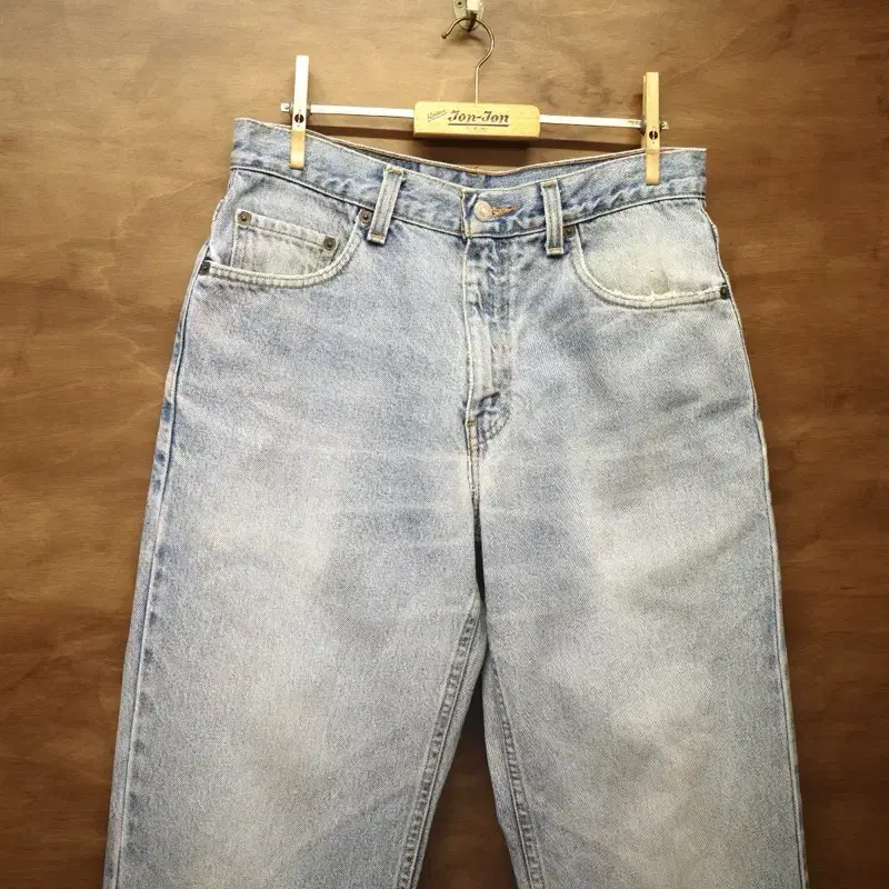 00s levis 43901 denim pants