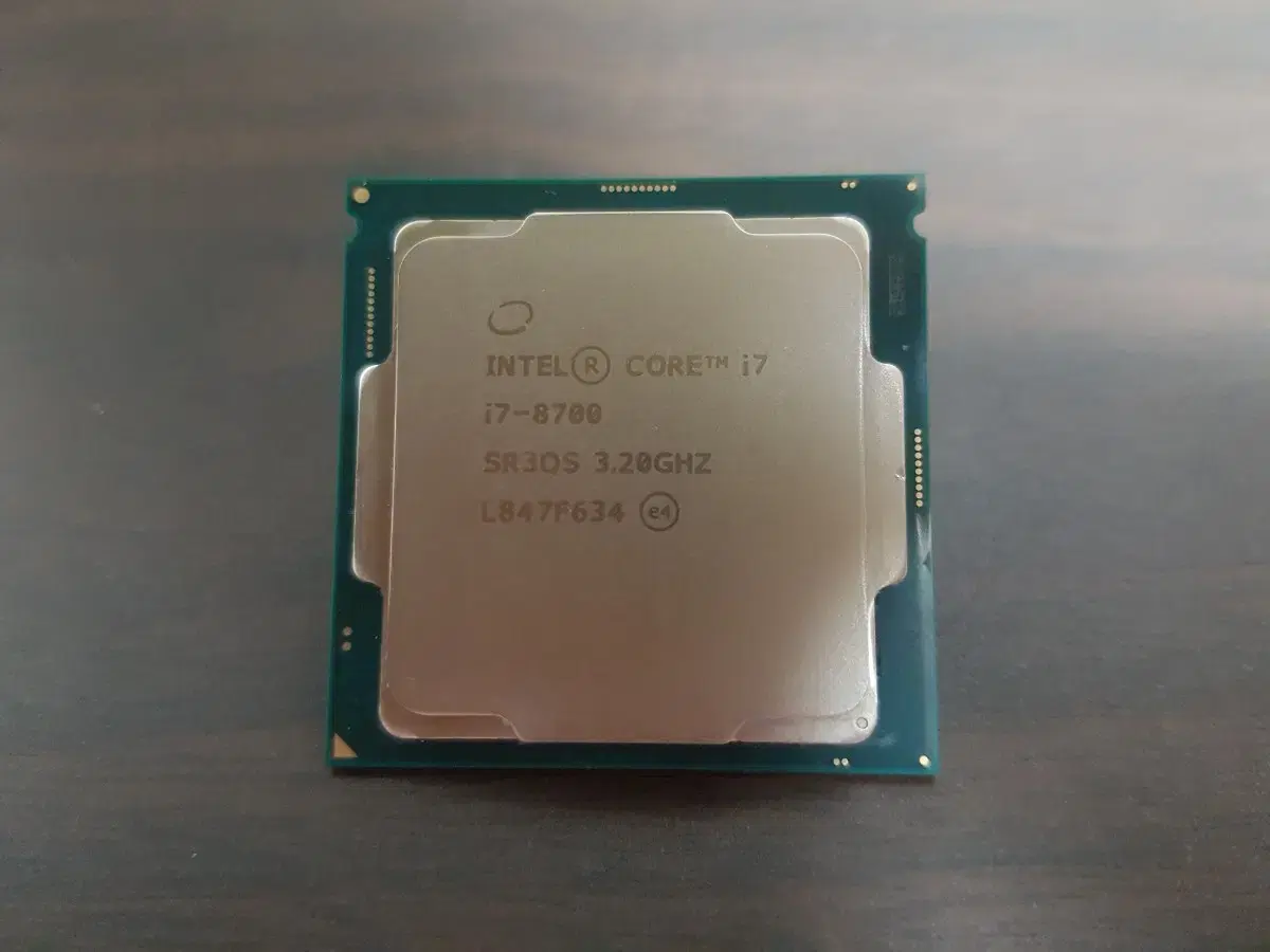 인텔 i7 8700 CPU (커피레이크) 팝니다