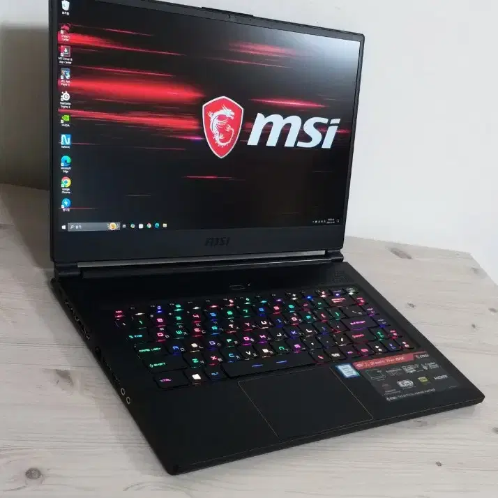 msi 초슬림 게이밍 노트북 GS65 Stealth Thin 8RE