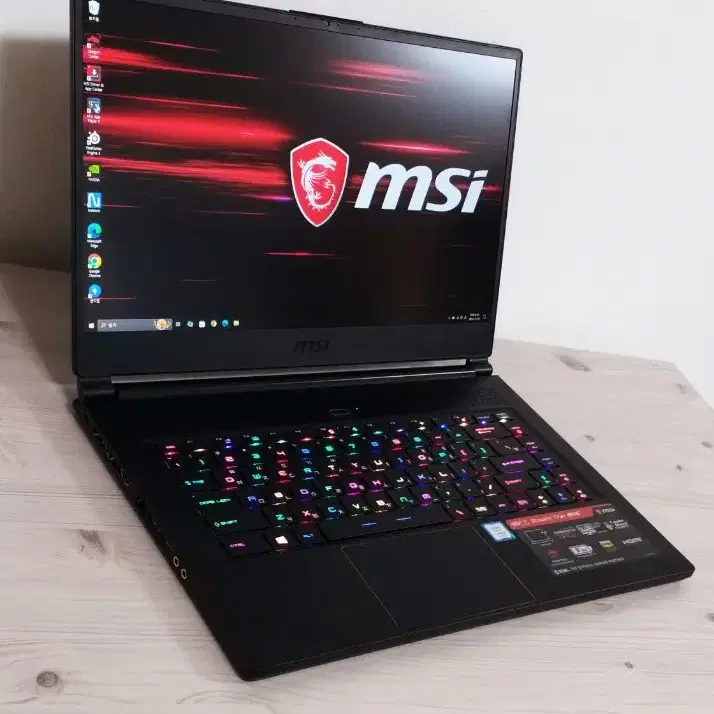 msi 게이밍 노트북 GS65 Stealth Thin 8RE / A급