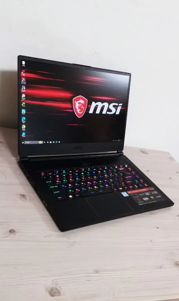 msi 게이밍 노트북 GS65 Stealth Thin 8RE / A급