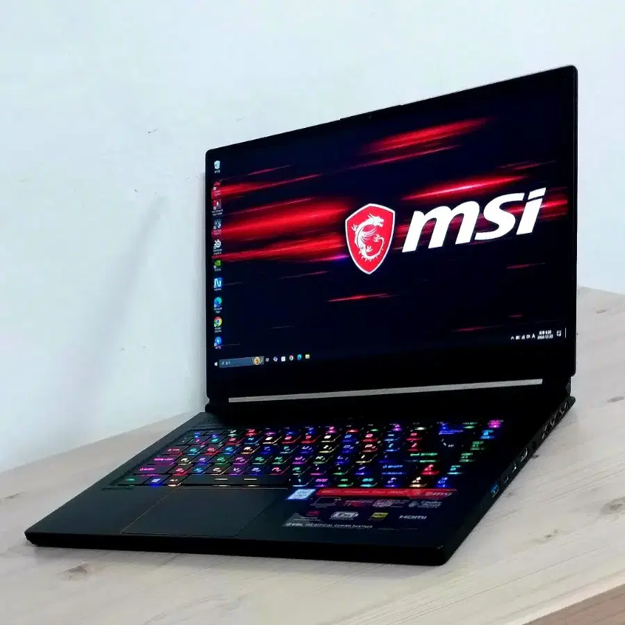 msi 게이밍 노트북 GS65 Stealth Thin 8RE / A급