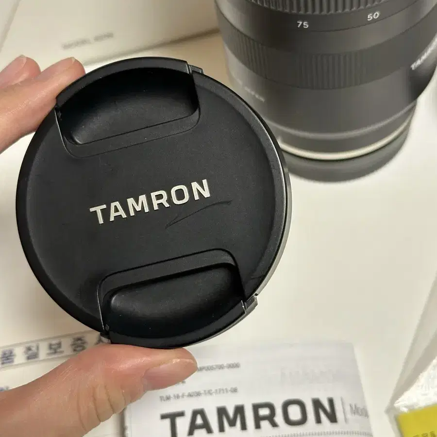 탐론 tamron 28-75mm f 2.8 rxd 렌즈 (소니 마운트)