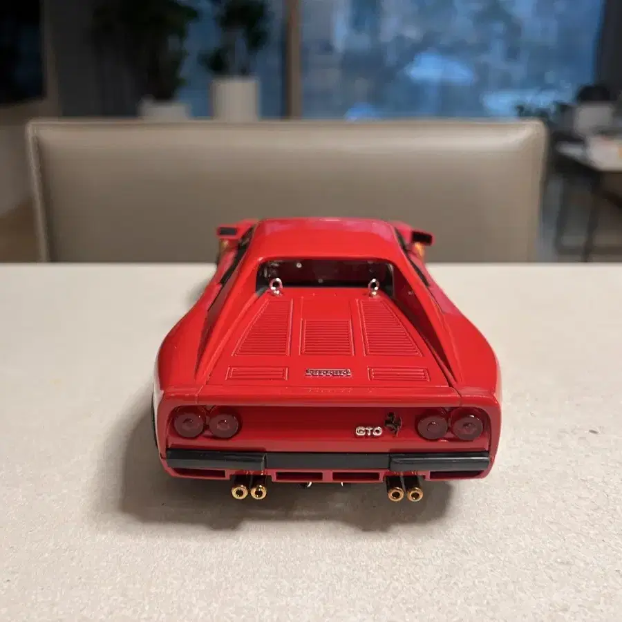 핫휠 1:18 페라리 288 gto 판매합니다