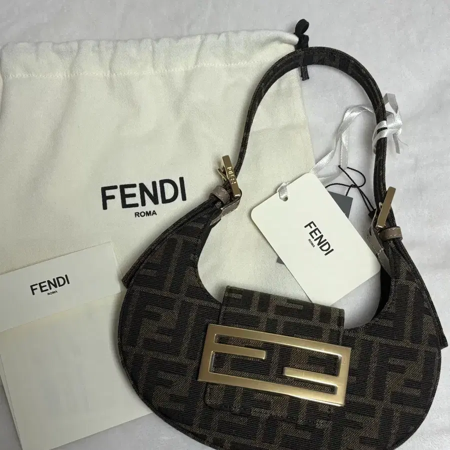 FENDI 펜디 쿠키백 새상품