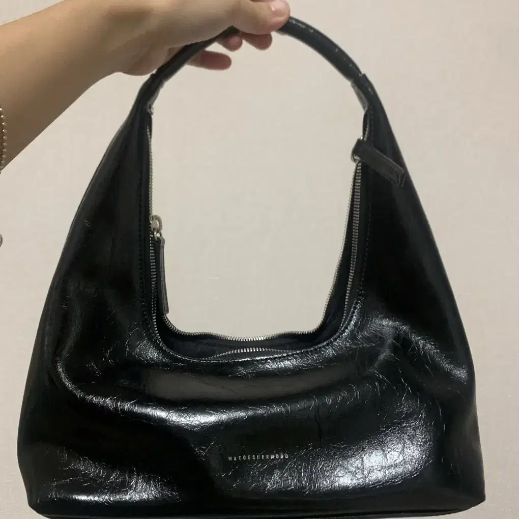 마지셔우드 hobo shoulder black crinkle 호보백