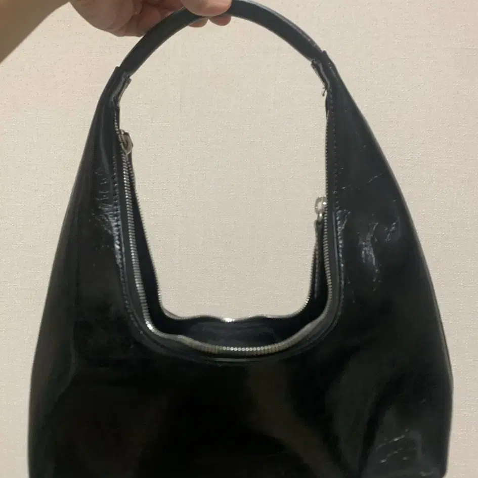 마지셔우드 hobo shoulder black crinkle 호보백