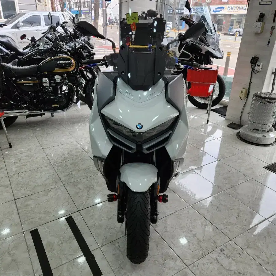 BMW C400GT 년식2024 무 기스 무사고