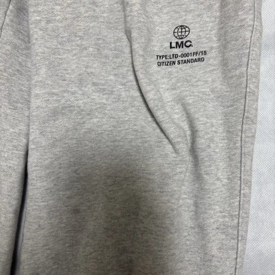 Lmc 기모조거팬츠