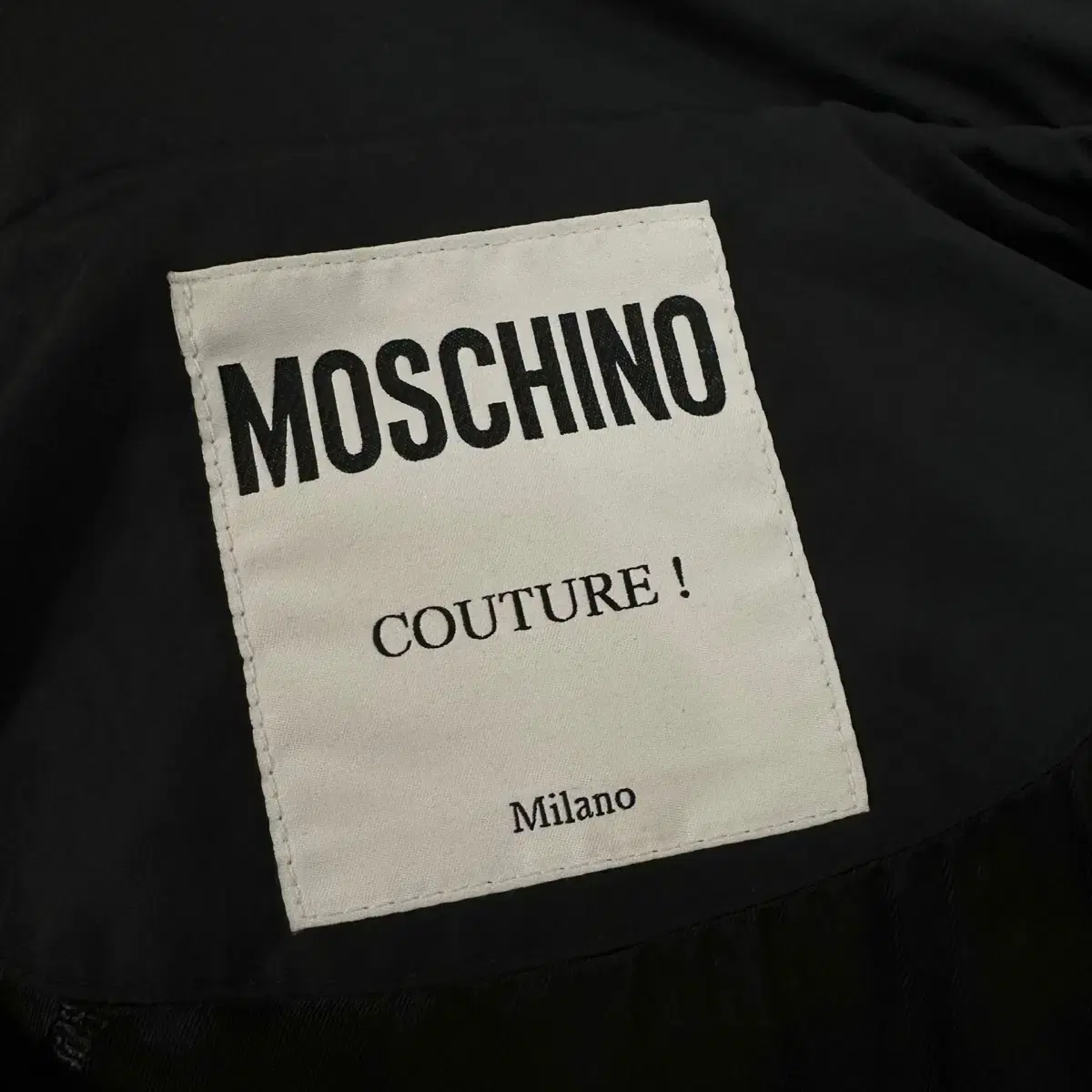 [M-L] Moschino 모스키노 다운 스펠아웃 패딩 점퍼 블랙