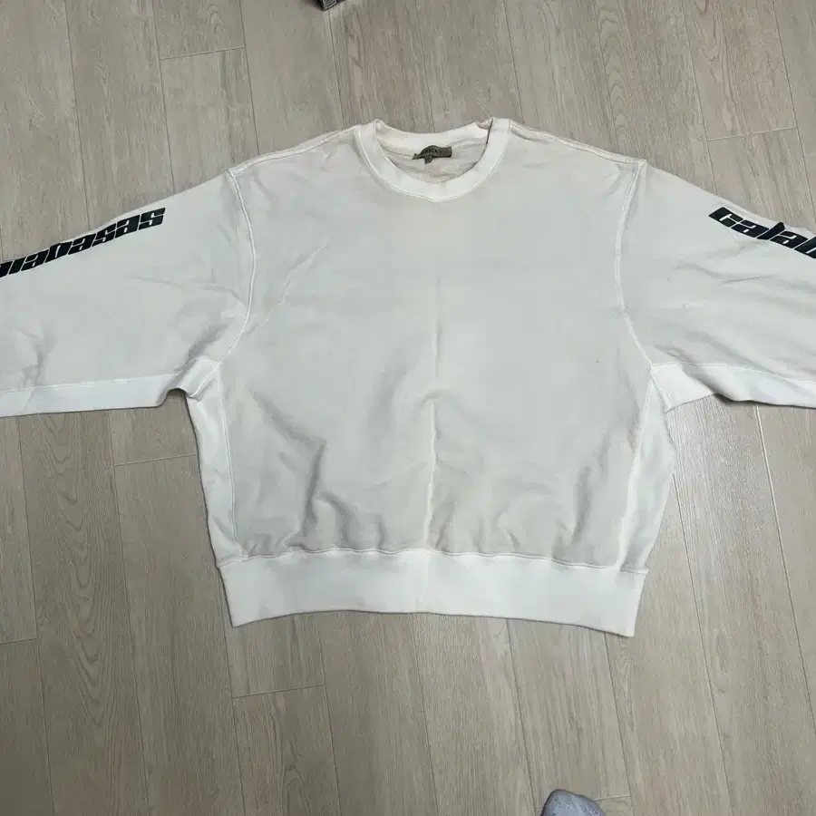 YEEZY 시즌4 calabasas 맨투맨 XL