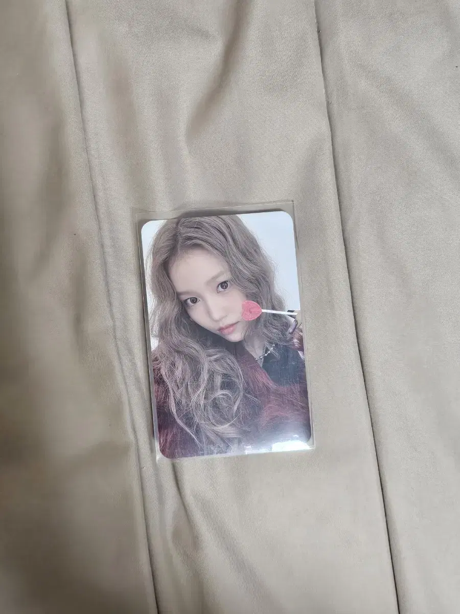 Izuna Sevi zuu 3 zuu broadcast photocard candy broadcast wts