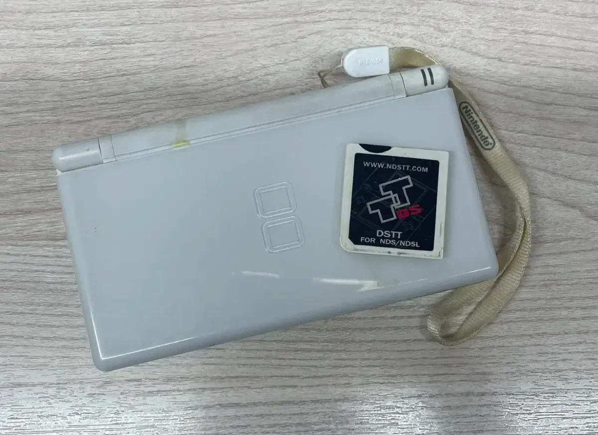 고전 닌텐도 ds lite 흰색 판매합니다!!