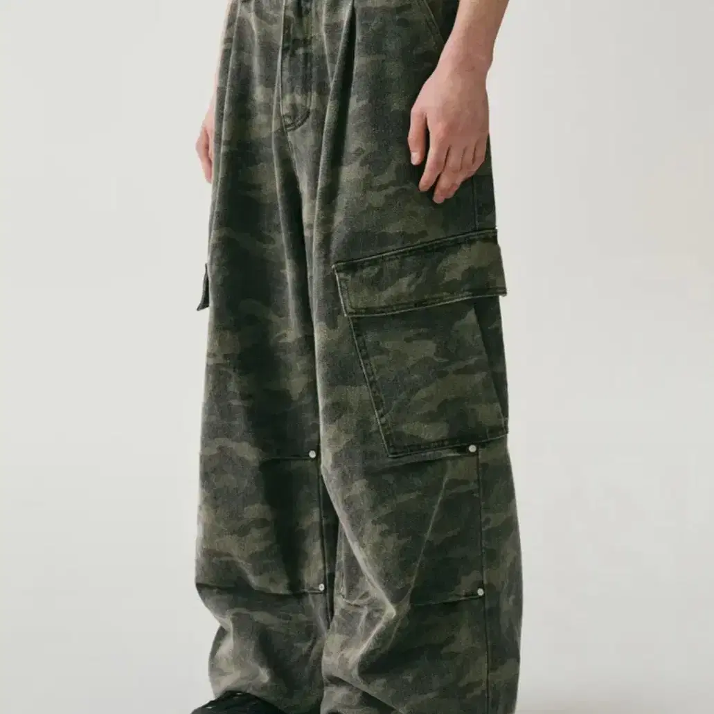 어반드레스 카모 바지/Side Big Cargo Pants CAMO