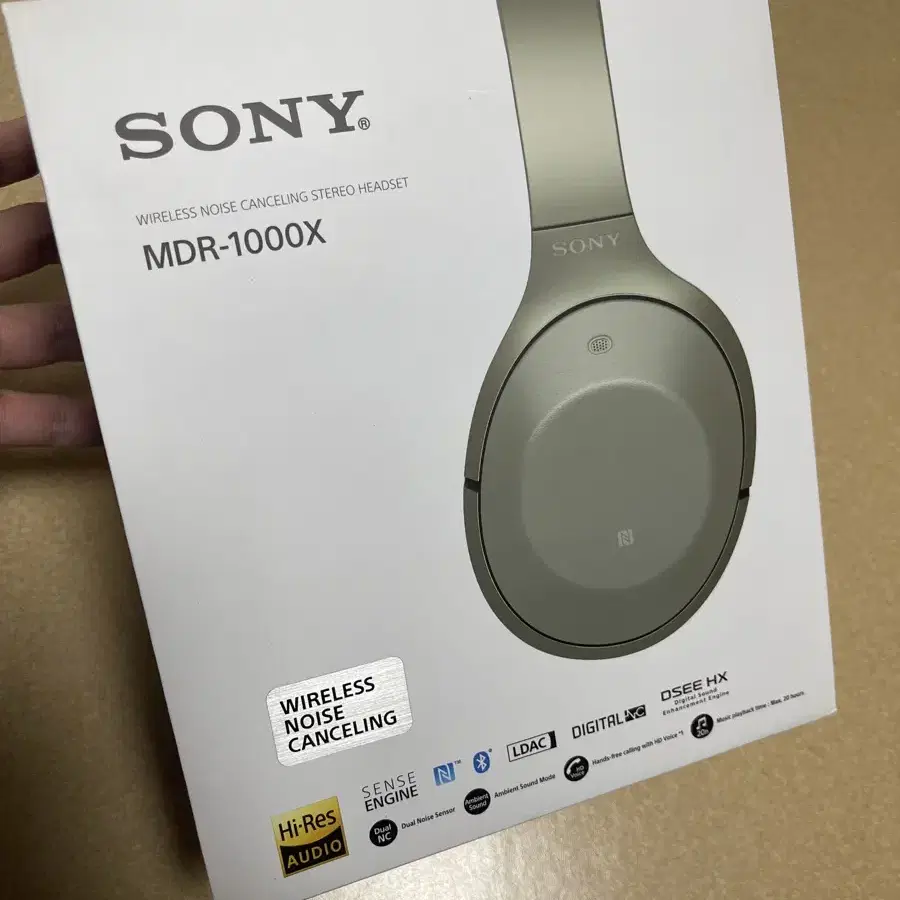 SONY MDR-1000X 노이즈캔슬링 헤드셋