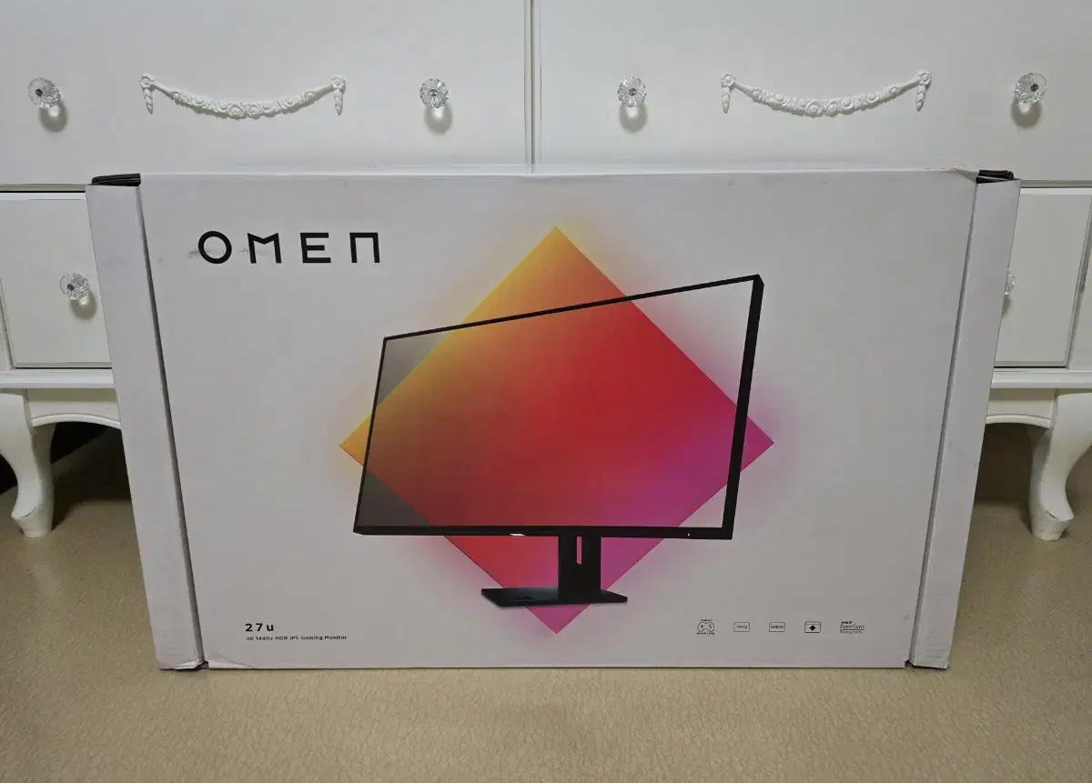 HP OMEN 오멘 27u 4K 144Hz 모니터 미개봉