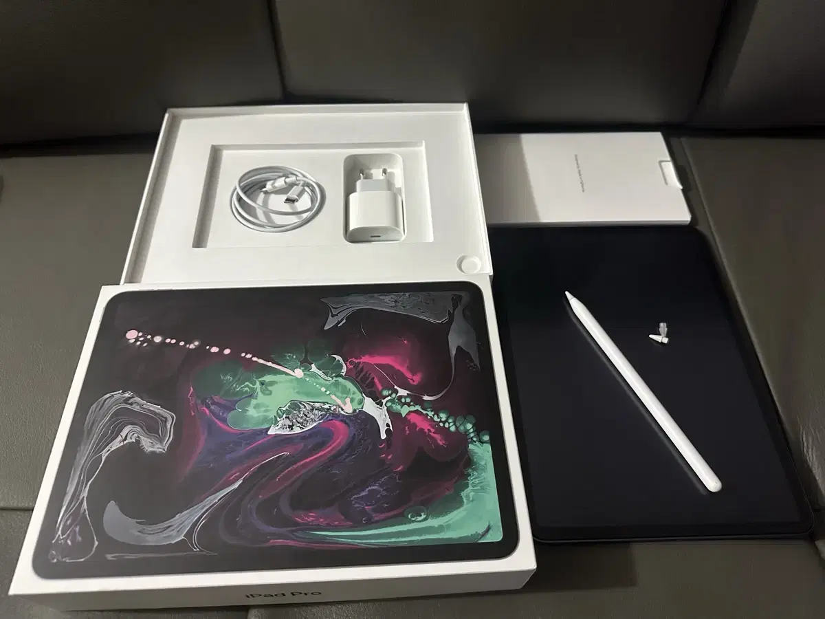 iPad Pro 11 256Gb 1st Gen, WiFi, Full Box + Apple Pencil 2nd Gen (Original)