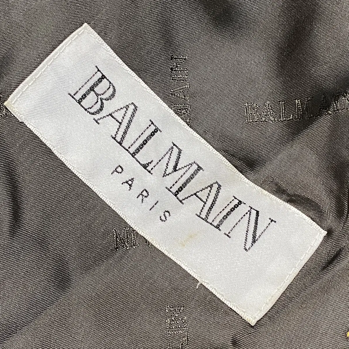 769. BALMAIN 발망 블레이져 (100-88-170)