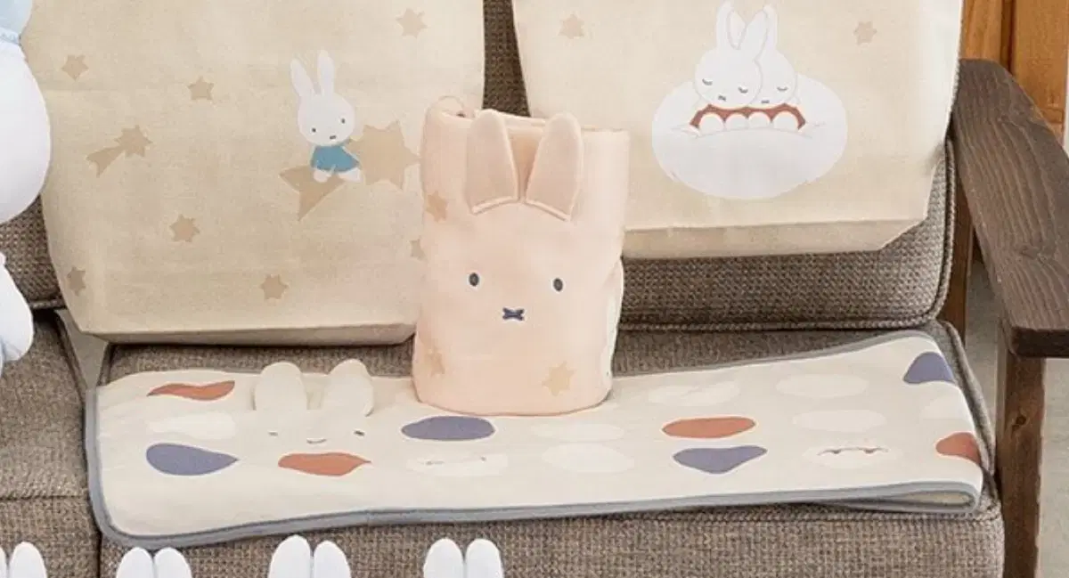 타이토 쿠지 미피 miffy 바쓰 앤 페이스 타월