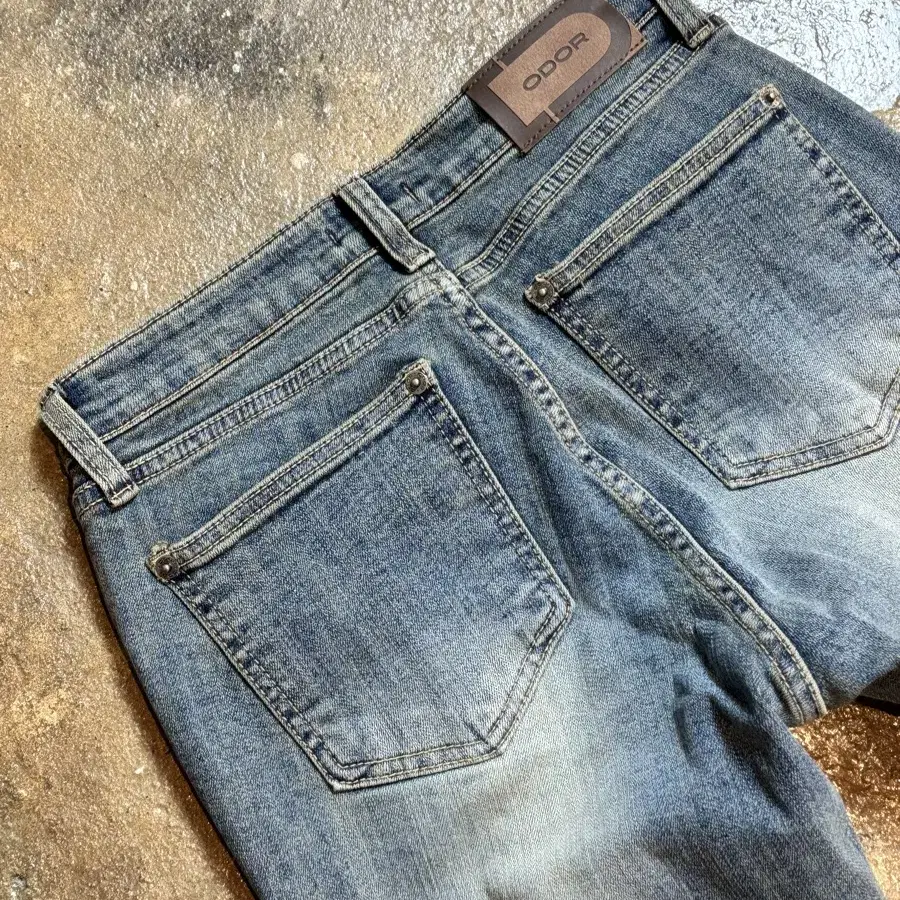 odor Vintage raw jean in blue