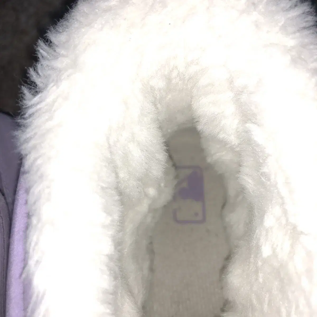 Vintage MLB pale purple fur boots