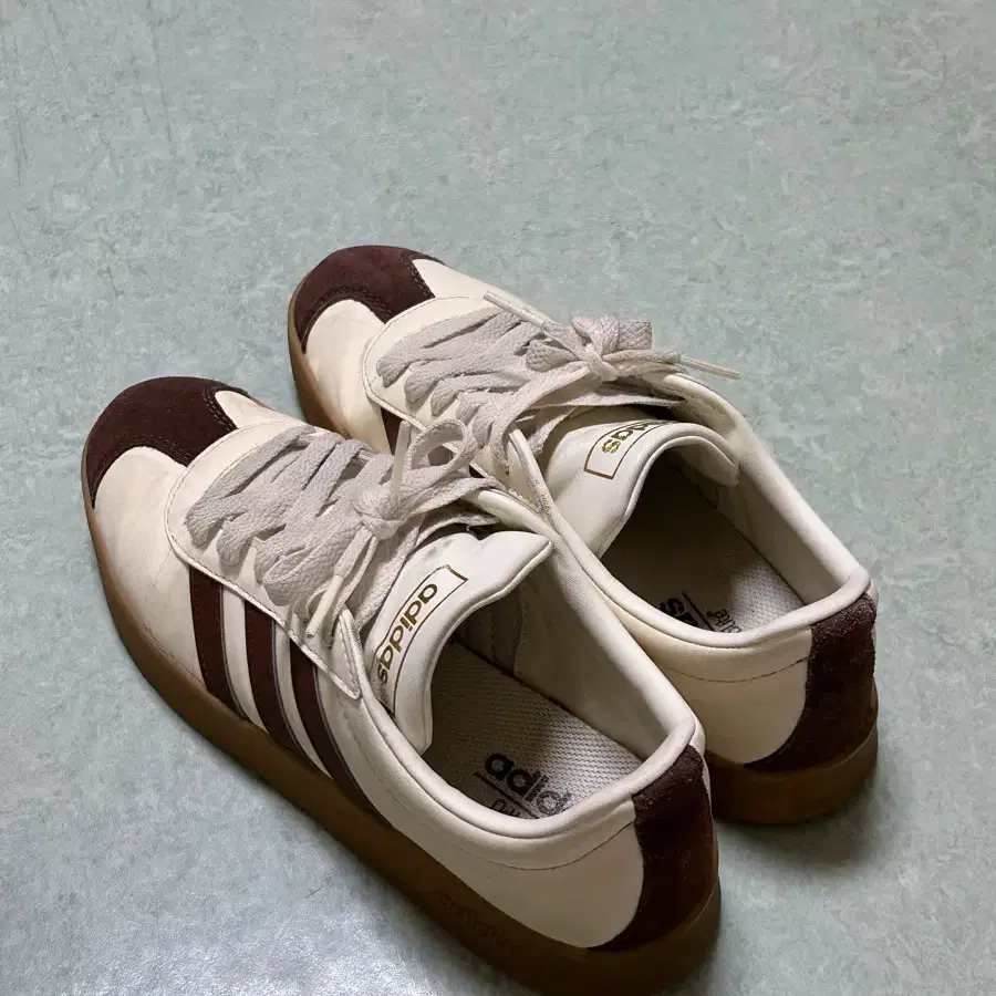 아디다스 VL Court 2.0 Cream Brown