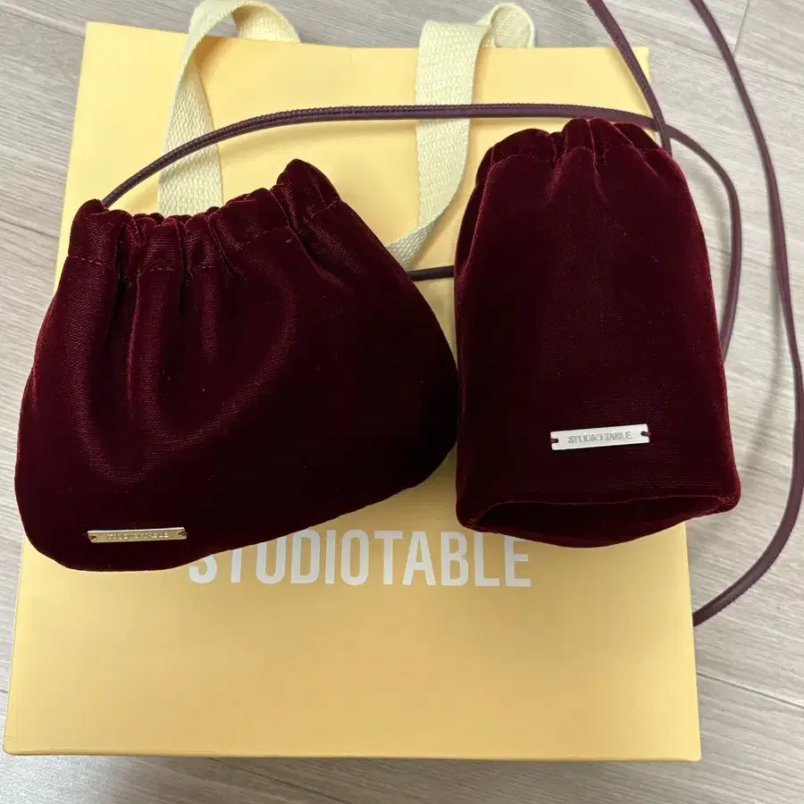 스튜디오테이블 tutu bag