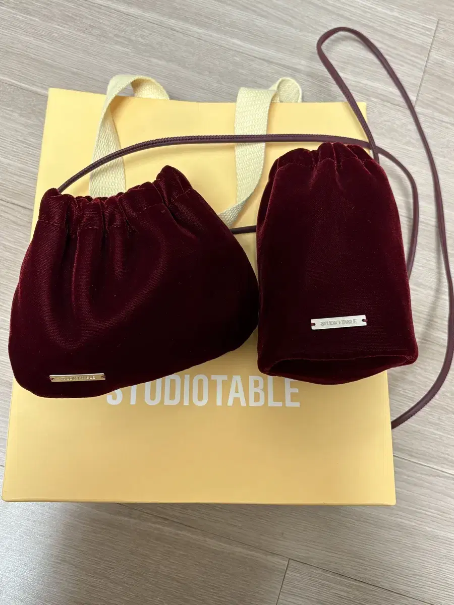 스튜디오테이블 tutu bag