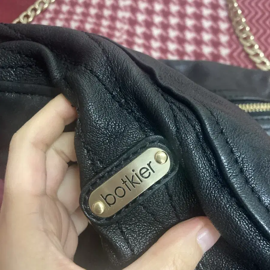 Botkier 블랙 체인 가죽 가방