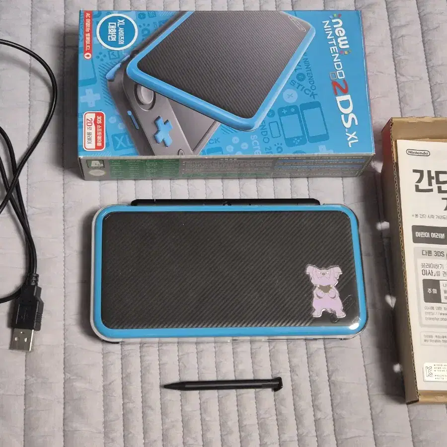 닌텐도 new 2DS xl(포켓몬 뱅크와 체험판 보유)