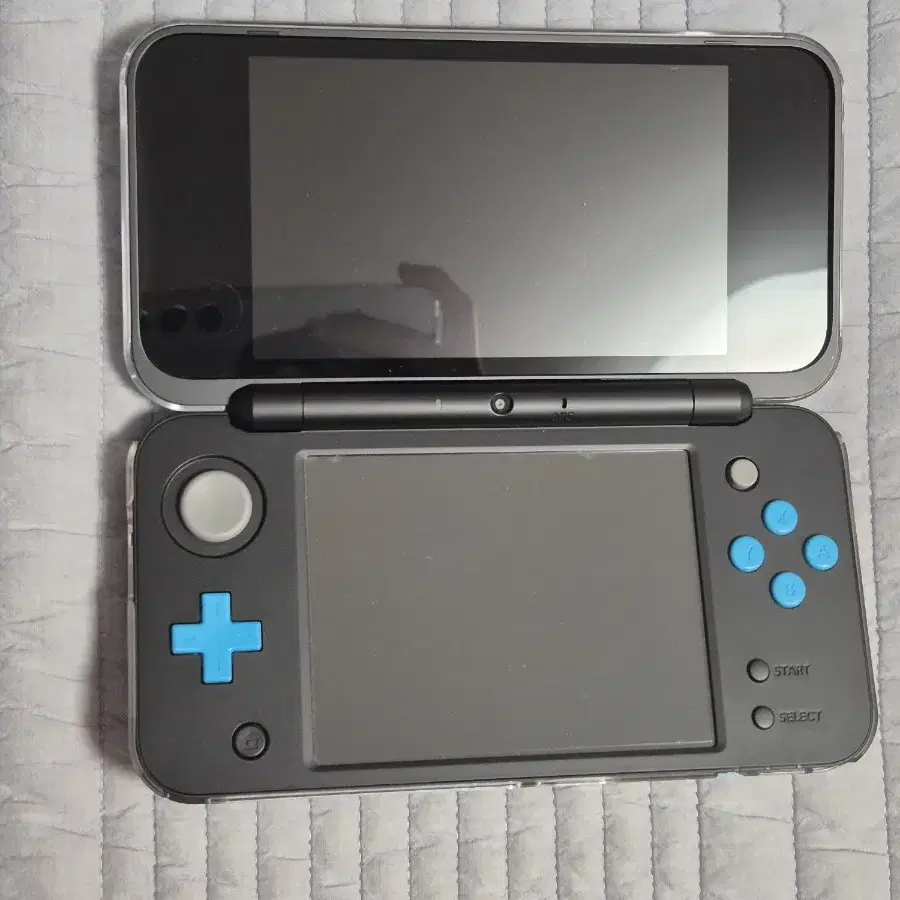 닌텐도 new 2DS xl(포켓몬 뱅크와 체험판 보유)