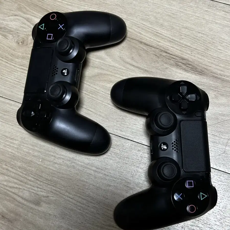 PS4 듀얼쇼크 정품 판매합니다