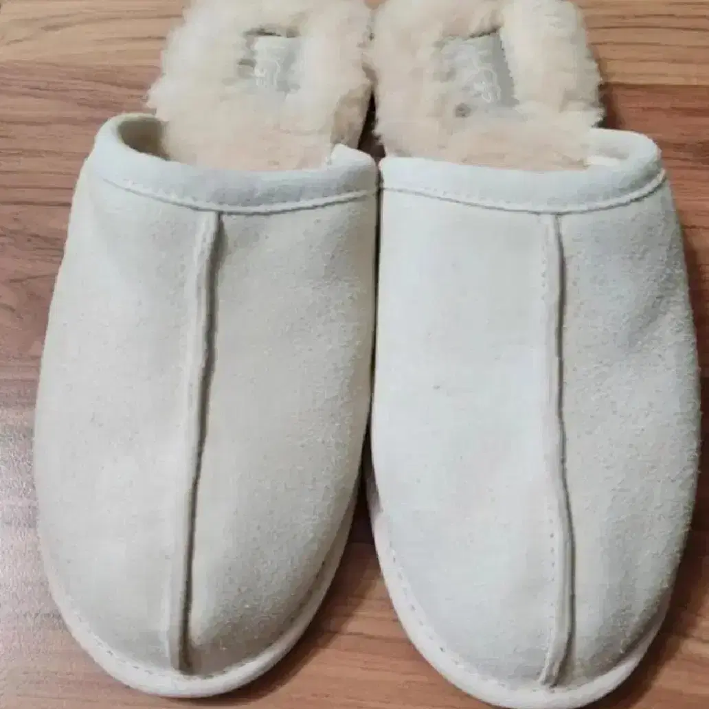 UGG 슬리퍼 스커프 실내화 미국 어그 아이보리