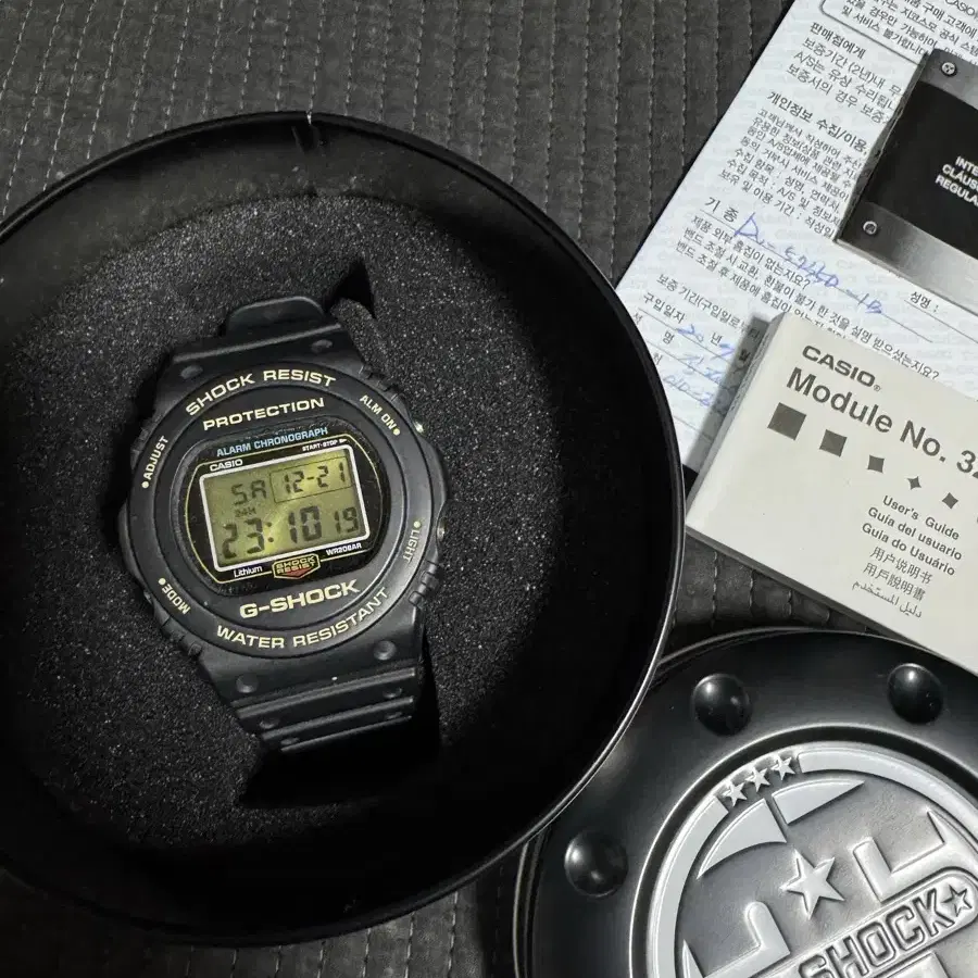 쥐샥 G-SHOCK DW-5735D-1BDR 35주년 상태SA