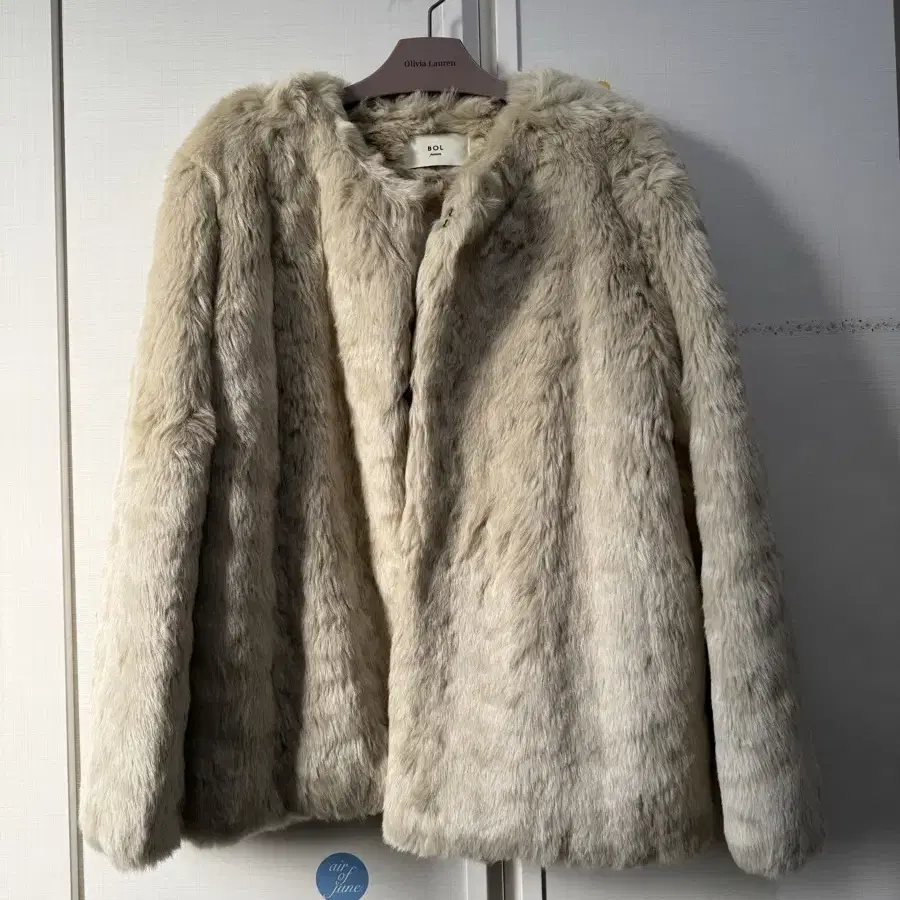 매니매니모드 자체제작 BOL classy fur jacket 퍼자켓