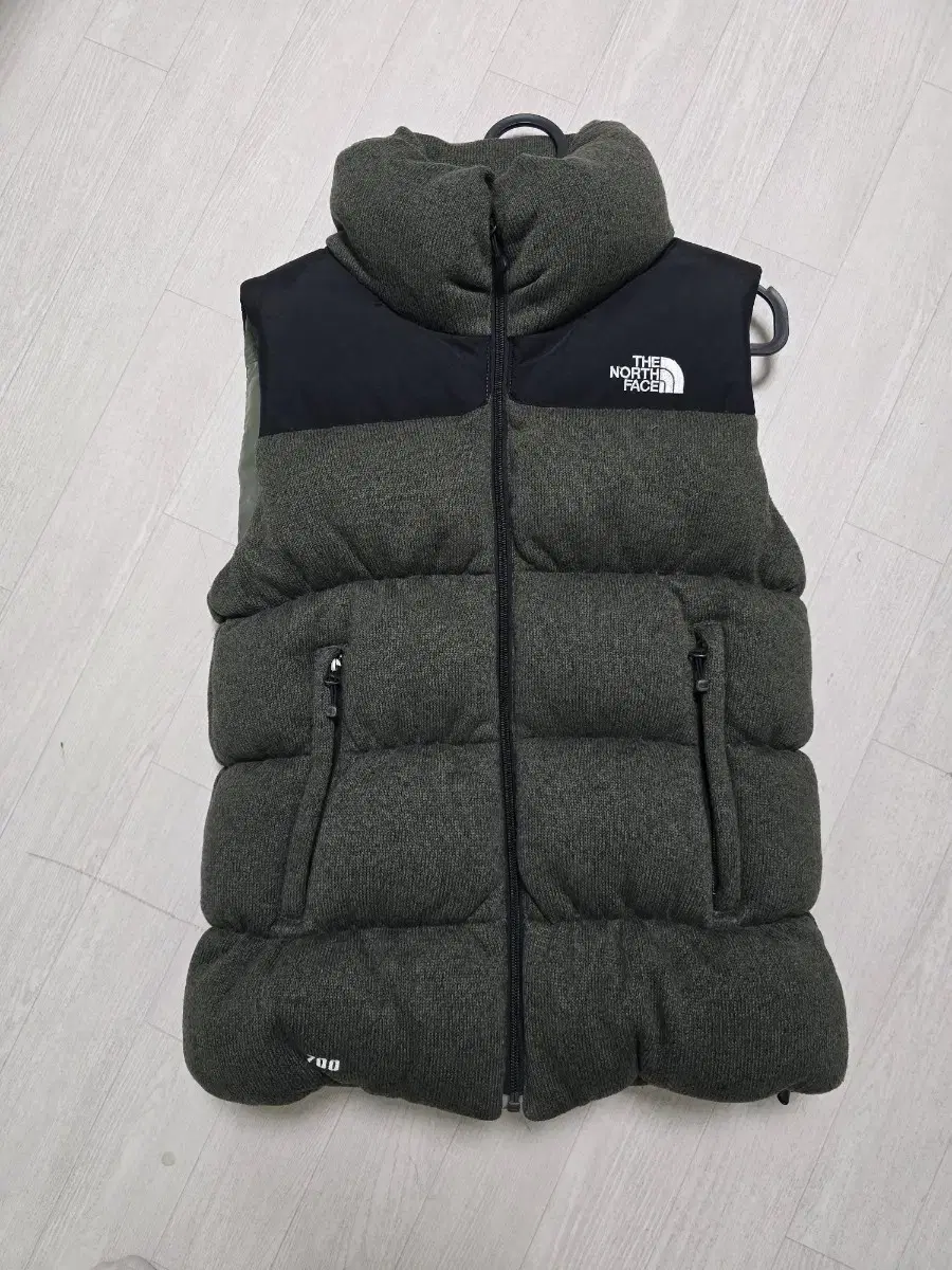 The North Face 700 Goose Down Knit Puffer Vest(85)