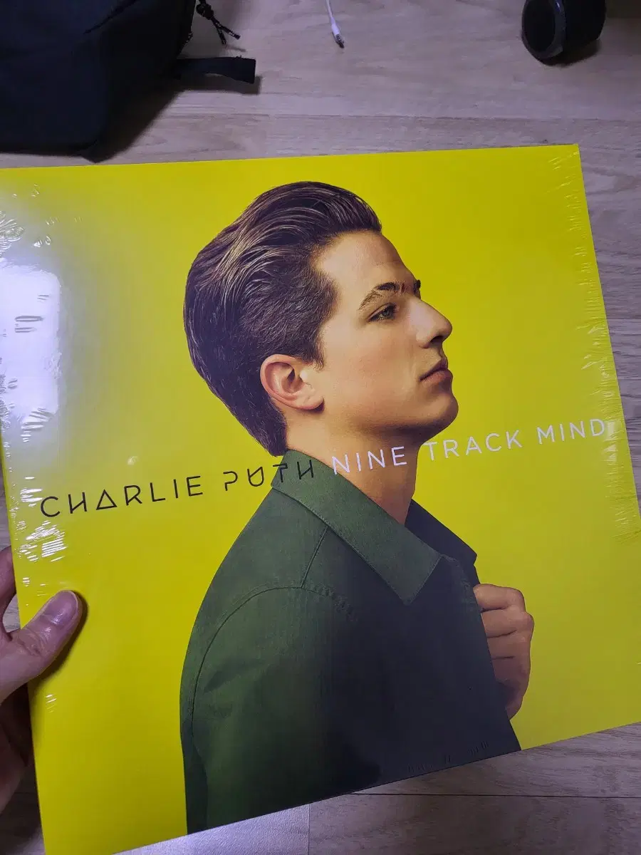 찰리푸스(Charlie Puth) 1집 LP 미개봉 판매합니다